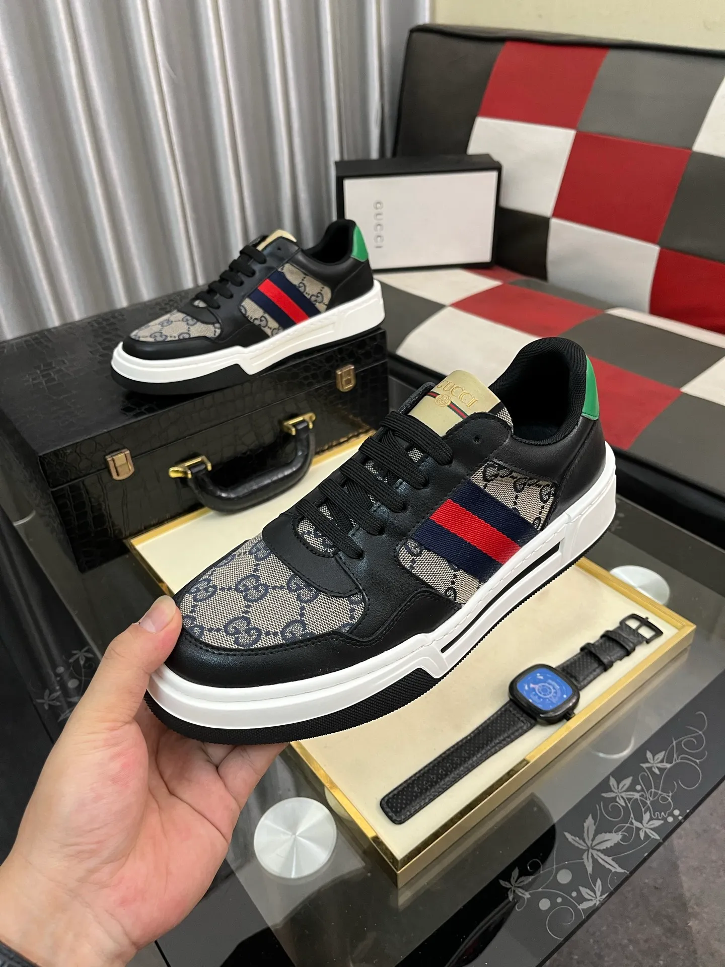 Men's Men's Shoes💰420⌚️⌚️【GUCCI】Gucci men's latest white shoe series casual shoes! The official website is built 1:1. Upper: Made of imported cowhide, with electric embroidery ➕Inner lining: Made of high-quality first-layer pigskin, soft and comfortable. Picky material selection and exquisite workmanship give you the best enjoyment. Size: 38-443️⃣Colors available
